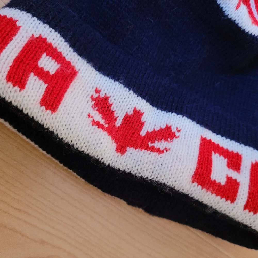 Vintage canada knit
